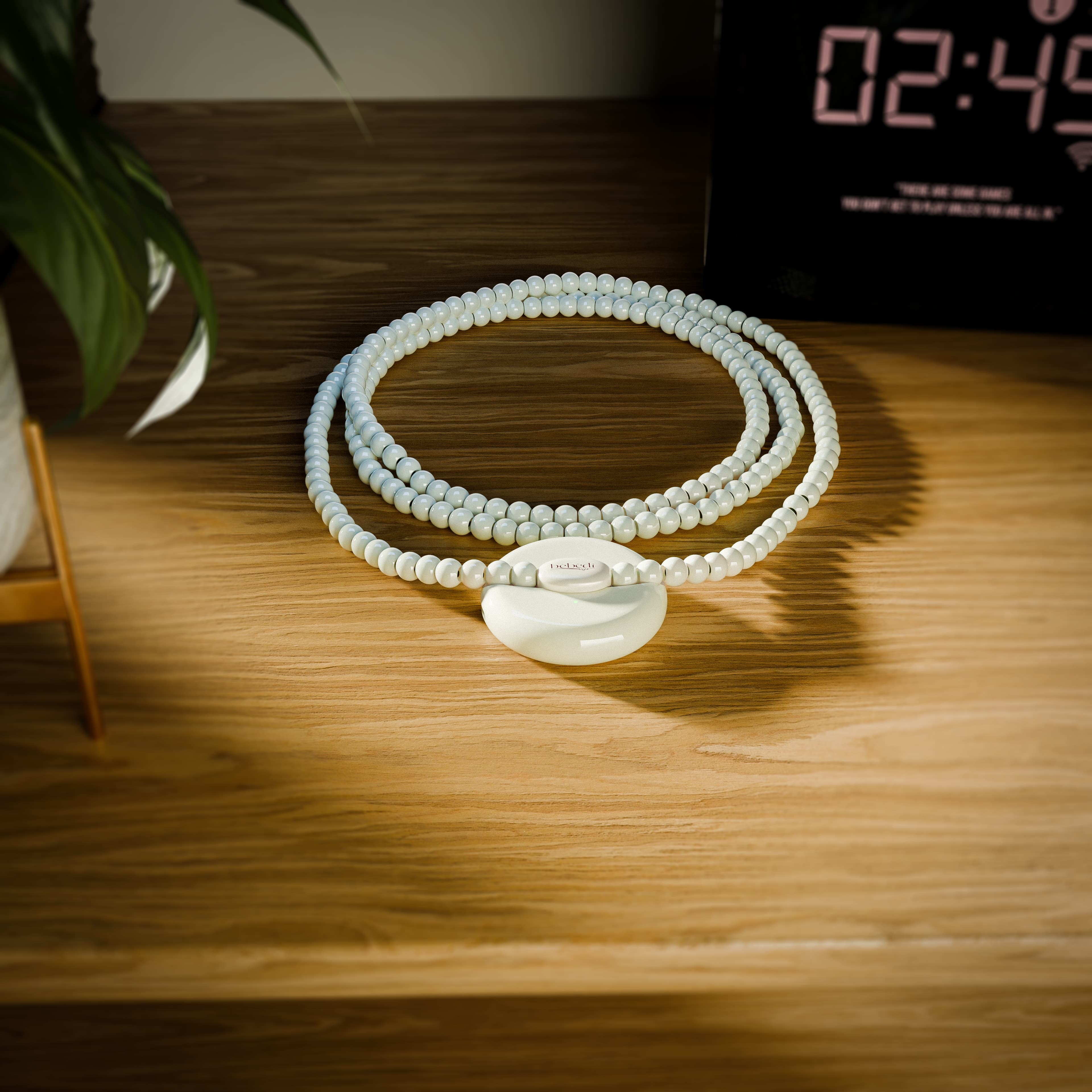 Wearable under sunlight rays